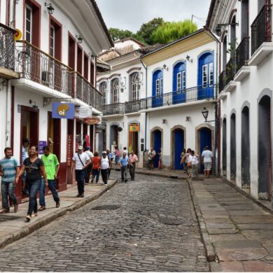 Quinta-feira será de sol entre nuvens em Ouro Preto, com mínima de 10 °C e qualidade do ar ruim