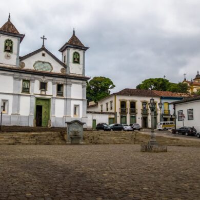 Praça da Sé, em Mariana, preserva memória histórica e religiosa de Minas Gerais
