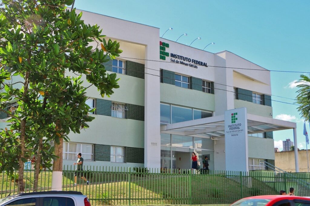 IFSULDEMINAS oferece 7.850 vagas gratuitas em cursos técnicos a distância; veja como participar IFSULDEMINAS oferece 7.850 vagas gratuitas em cursos técnicos a distância; veja como participar