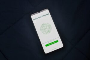Meta rompe tradição e leva anúncios ao WhatsApp; veja o que muda Meta rompe tradição e leva anúncios ao WhatsApp; veja o que muda