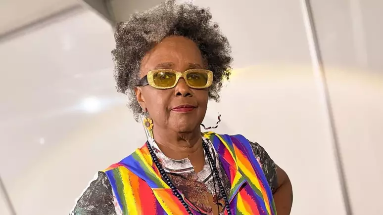 Sandra de Sá se apresenta em Itabirito pelo projeto Minas ao Luar