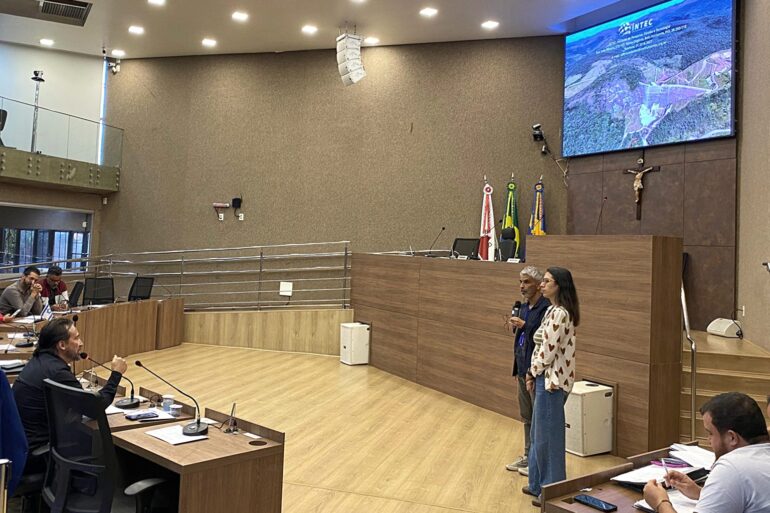Itabirito apresenta primeira etapa do Plano Municipal de Redução de Riscos em audiência na Câmara