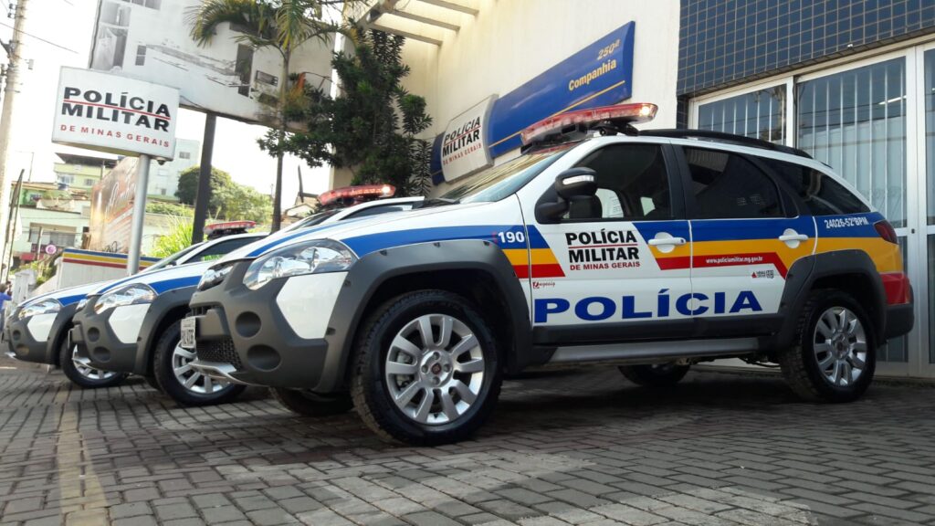 Homem é esfaqueado pelo ex da namorada em distrito de Itabirito