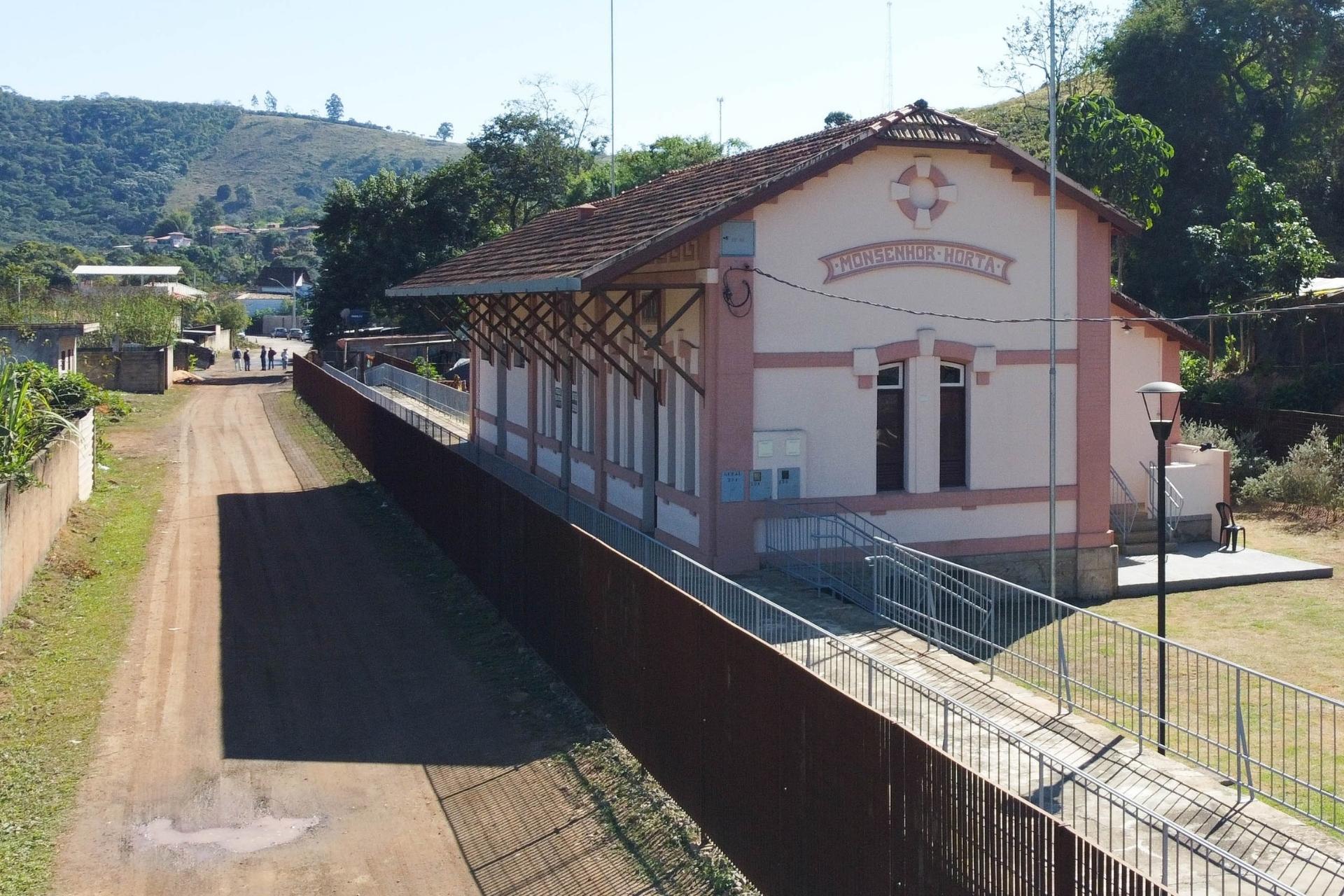 Mariana: Estação de Monsenhor Horta é entregue restaurada após mais de 40 anos desativada