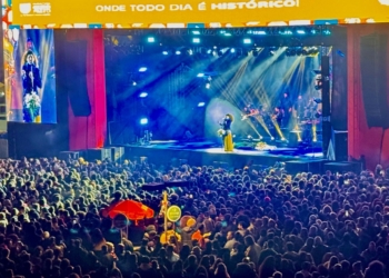 Vanessa da Mata faz grande show na  comemoração pelos 314 anos de Ouro Preto
