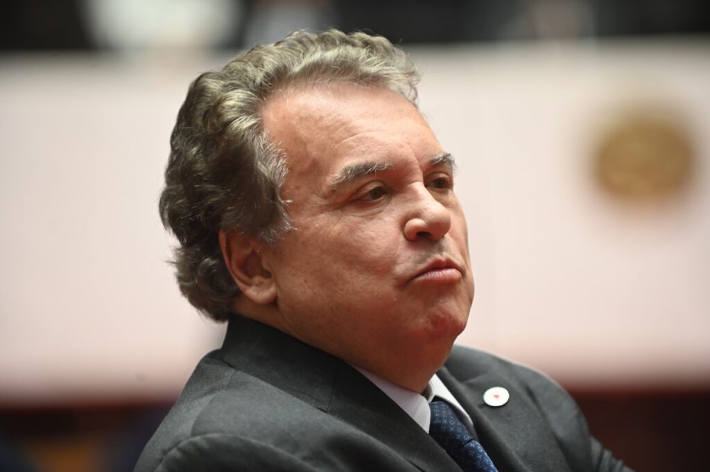 Alencar da Silveira Jr. é eleito conselheiro do Tribunal de Contas de Minas Gerais