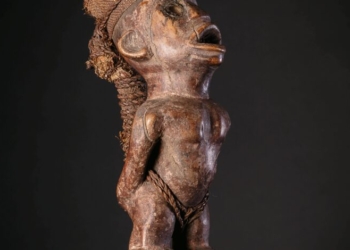 Máscaras, esculturas e ancestralidade: exposição de arte africana chega a Ouro Preto