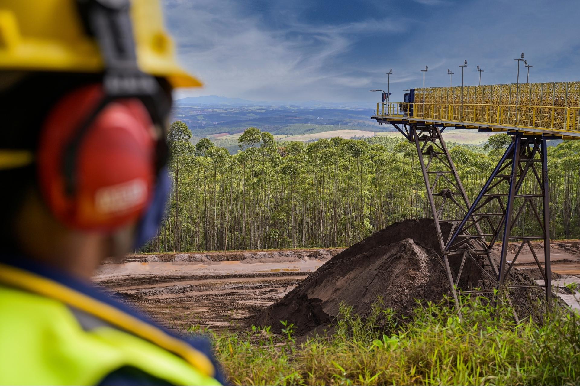 Gerdau realiza seleção de profissionais em Ouro Branco, Ouro Preto e Lafaiete para início imediato