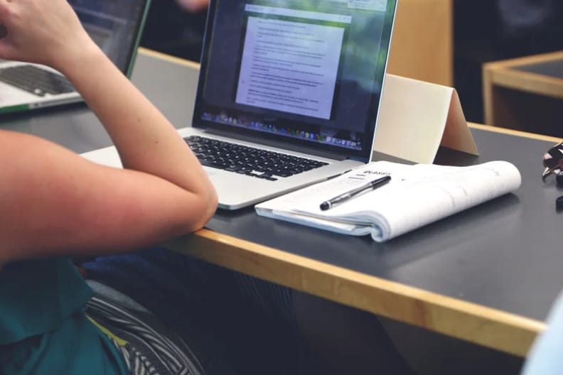 Conheça a plataforma +IFMG, que reúne cursos para qualificação online, gratuita e com emissão de certificado