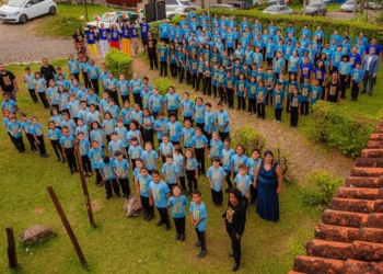Aulas gratuitas de canto, violão e flauta estão com inscrições abertas em Itabirito