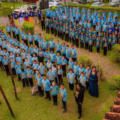 Aulas gratuitas de canto, violão e flauta estão com inscrições abertas em Itabirito