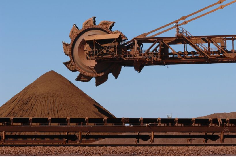 Minério de ferro escapa de tarifaço dos EUA e Itabirito, Mariana e Ouro Preto serão pouco impactadas a curto prazo; China é a maior exportadora