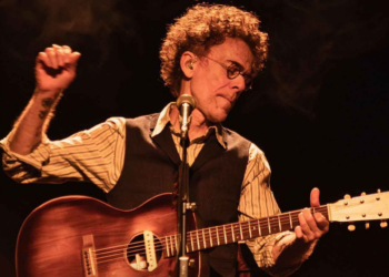 Show de Nando Reis na Praça Tiradentes será limitado a 3 mil pessoas por determinação do Ministério Público; área será cercada para limitar o público