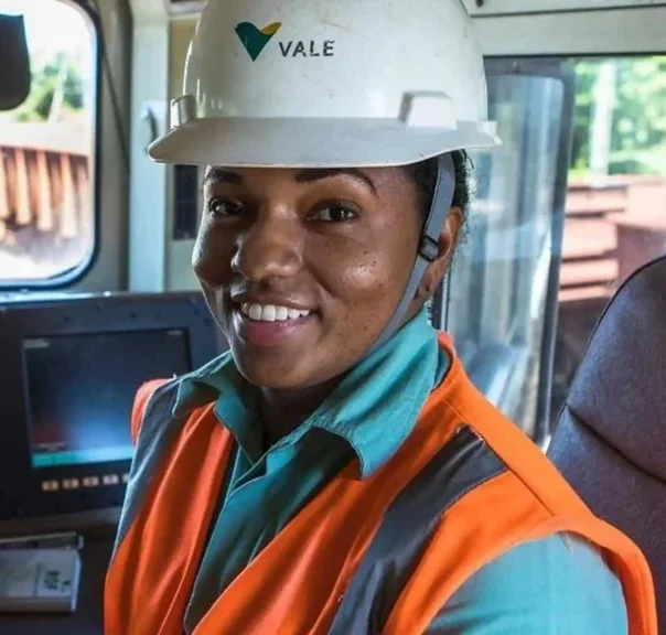 Vale tem vagas de emprego híbridas e presenciais