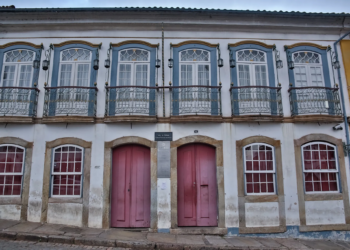 Câmara de Ouro Preto homenageia personalidades com Comenda Antônio Francisco Lisboa e Mérito Religioso