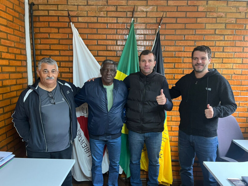 Ouro Preto terá projeto esportivo de Paulo Isidoro para mais de 200 crianças e adolescentes Ouro Preto terá projeto esportivo de Paulo Isidoro para mais de 200 crianças e adolescentes