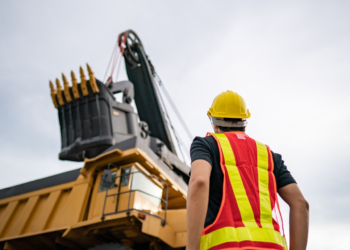 Empresa de engenharia abre seleção com benefícios e alojamento em MG
