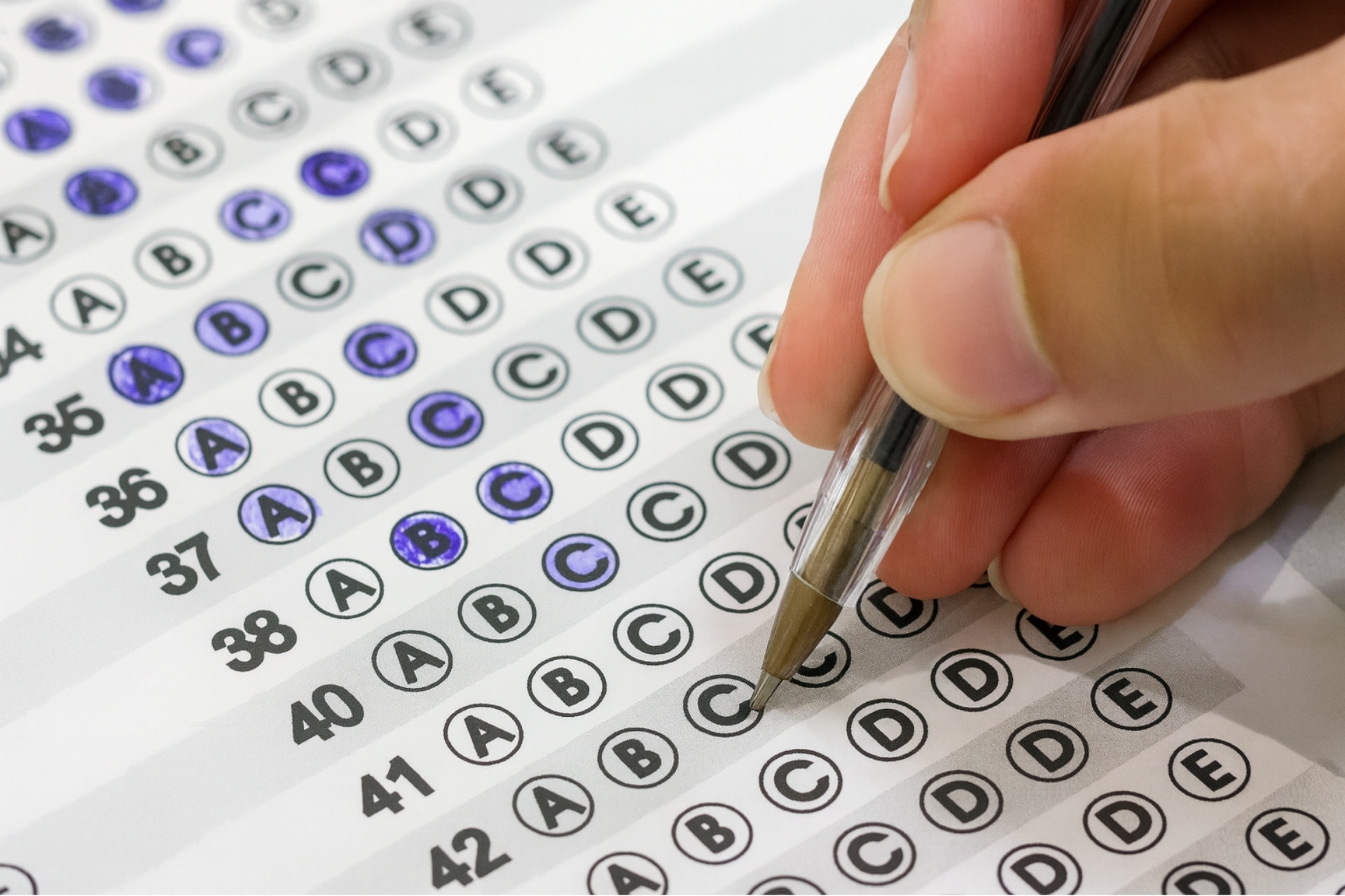 Inscrições do concurso público da UFLA com 34 vagas para Técnico-Administrativos terminam no próximo dia 10