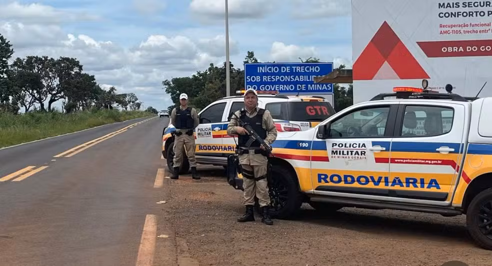 Motoristas de Minas parados em blitzes agora podem quitar débitos na hora para não terem carro removido para pátio