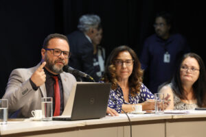 Atingidos da Barragem de Fundão cobram participação e reconhecimento no Novo Acordo de Mariana Atingidos da Barragem de Fundão cobram participação e reconhecimento no Novo Acordo de Mariana