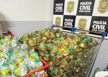 Polícia Civil fecha fábrica clandestina de bebidas em BH e prende suspeito de 53 anos