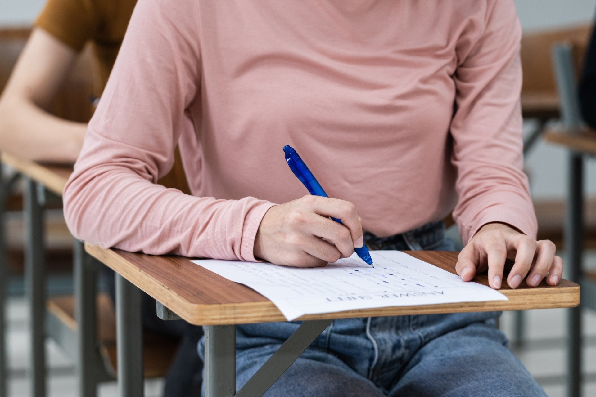 TCE-MG abre concurso com 30 vagas e inclui pela primeira vez cota para pessoas trans