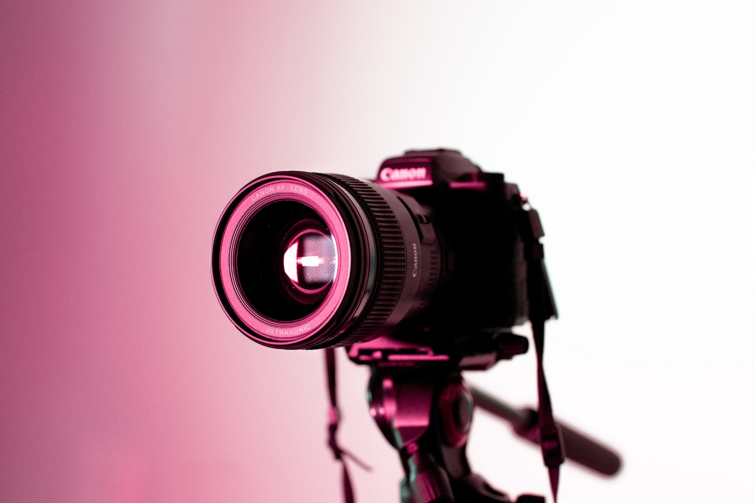 Cursos gratuitos em gestão, música e audiovisual do governo estão com inscrições abertas