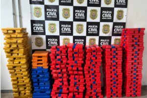 Polícia Civil apreende mais de meia tonelada de maconha em operação em Belo Horizonte Polícia Civil apreende mais de meia tonelada de maconha em operação em Belo Horizonte