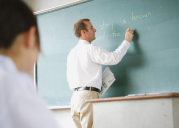 IFMG abre seleção para professor visitante na área de economia e finanças