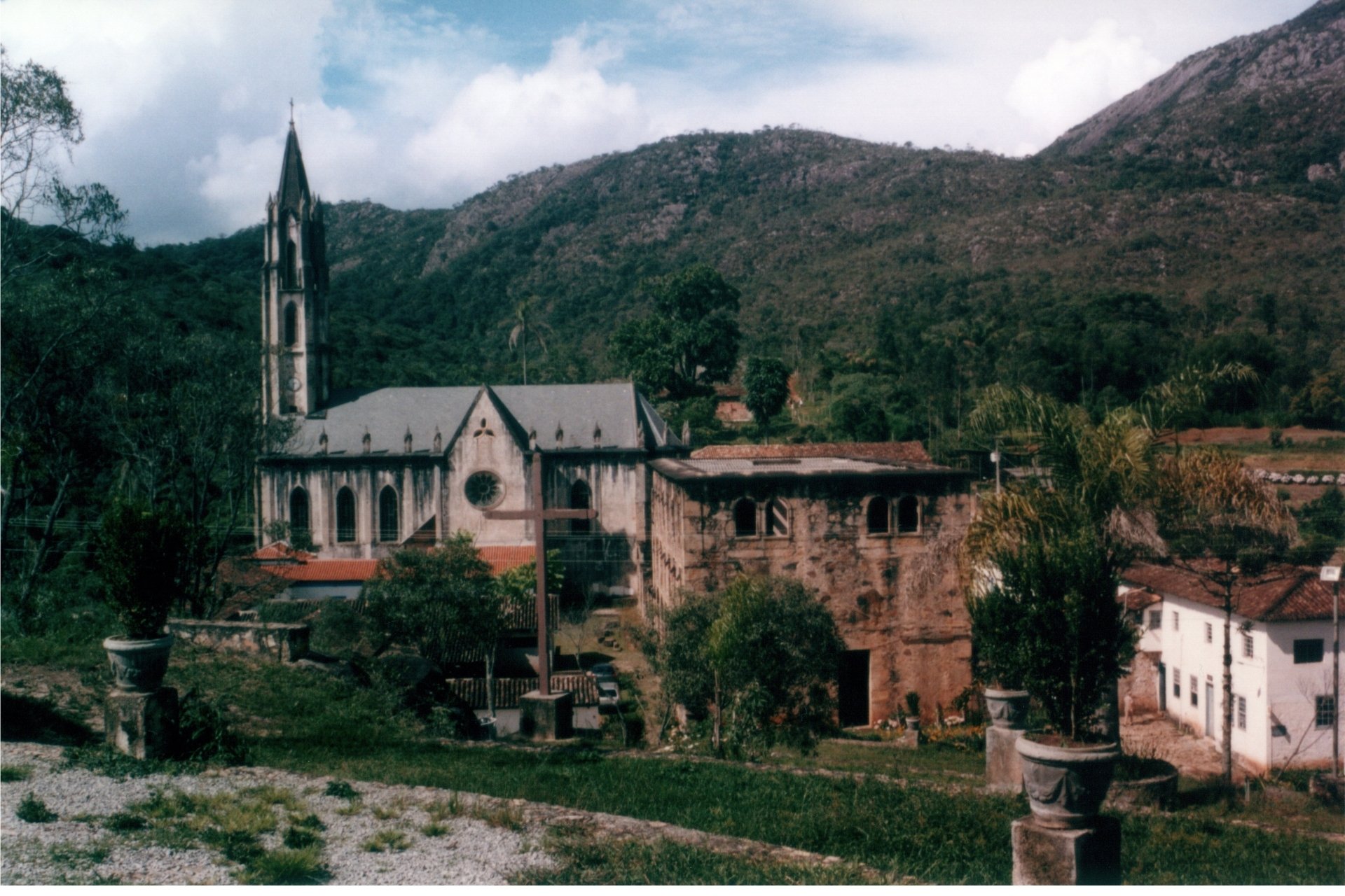 O colégio no interior de Minas onde estudaram dois presidentes do Brasil