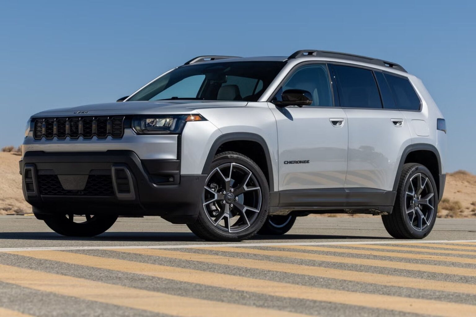 Novo Jeep Cherokee chega mais moderno, porém com potência modesta Novo Jeep Cherokee chega mais moderno, porém com potência modesta