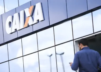 Destrinchando o edital do concurso da Caixa, com 184 vagas para nível superior e salários de até R$ 16,5 mil