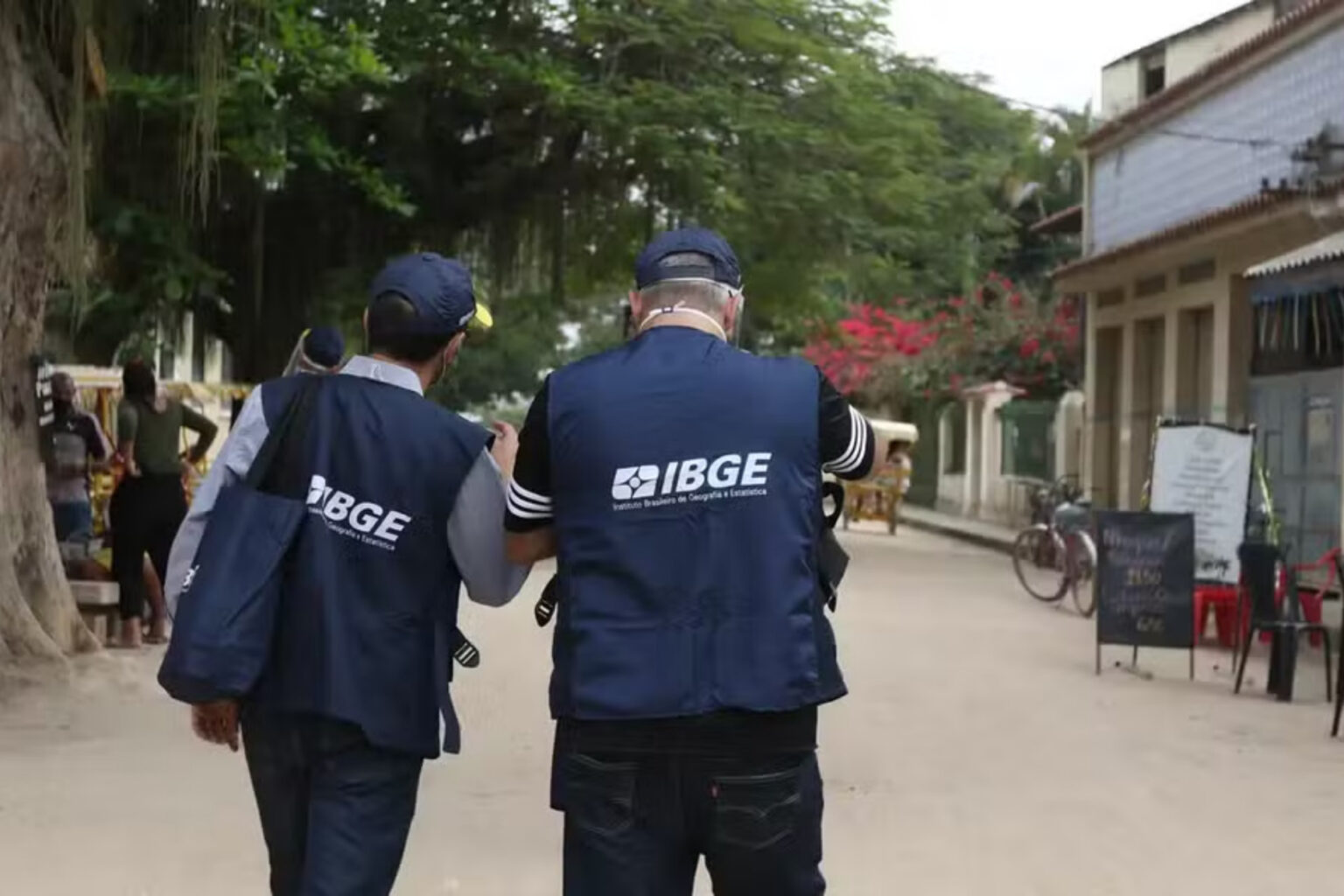 IBGE abrirá agora em novembro o maior processo seletivo da sua história, com 9.580 vagas em todo o país IBGE abrirá agora em novembro o maior processo seletivo da sua história, com 9.580 vagas em todo o país