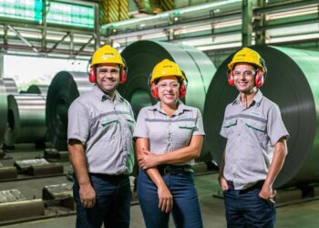 340 vagas em processo seletivo da Usiminas como porta de entrada no mercado de trabalho