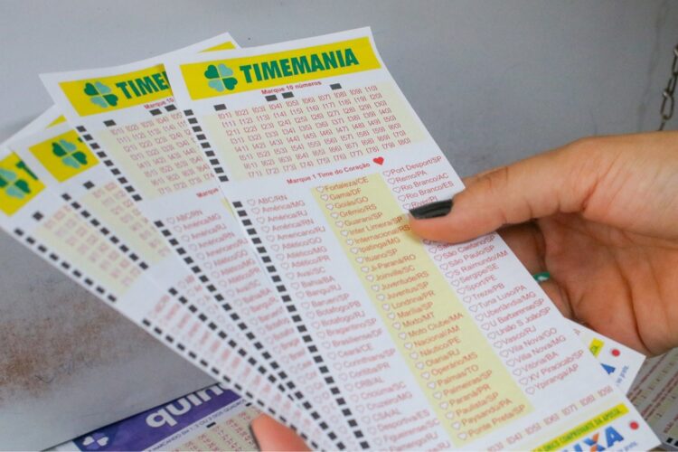 R$ 48 milhões hoje: Resultado da Timemania 2320 de quinta-feira (13/11/25)