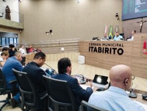 Câmara de Itabirito devolve R$ 1,5 milhão à Prefeitura após economia no orçamento do Legislativo Câmara de Itabirito devolve R$ 1,5 milhão à Prefeitura após economia no orçamento do Legislativo