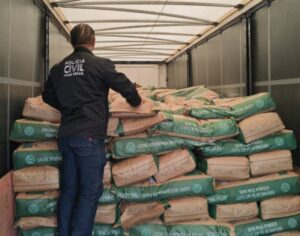 Polícia Civil apreende 28 toneladas de leite em pó obtidas por estelionato