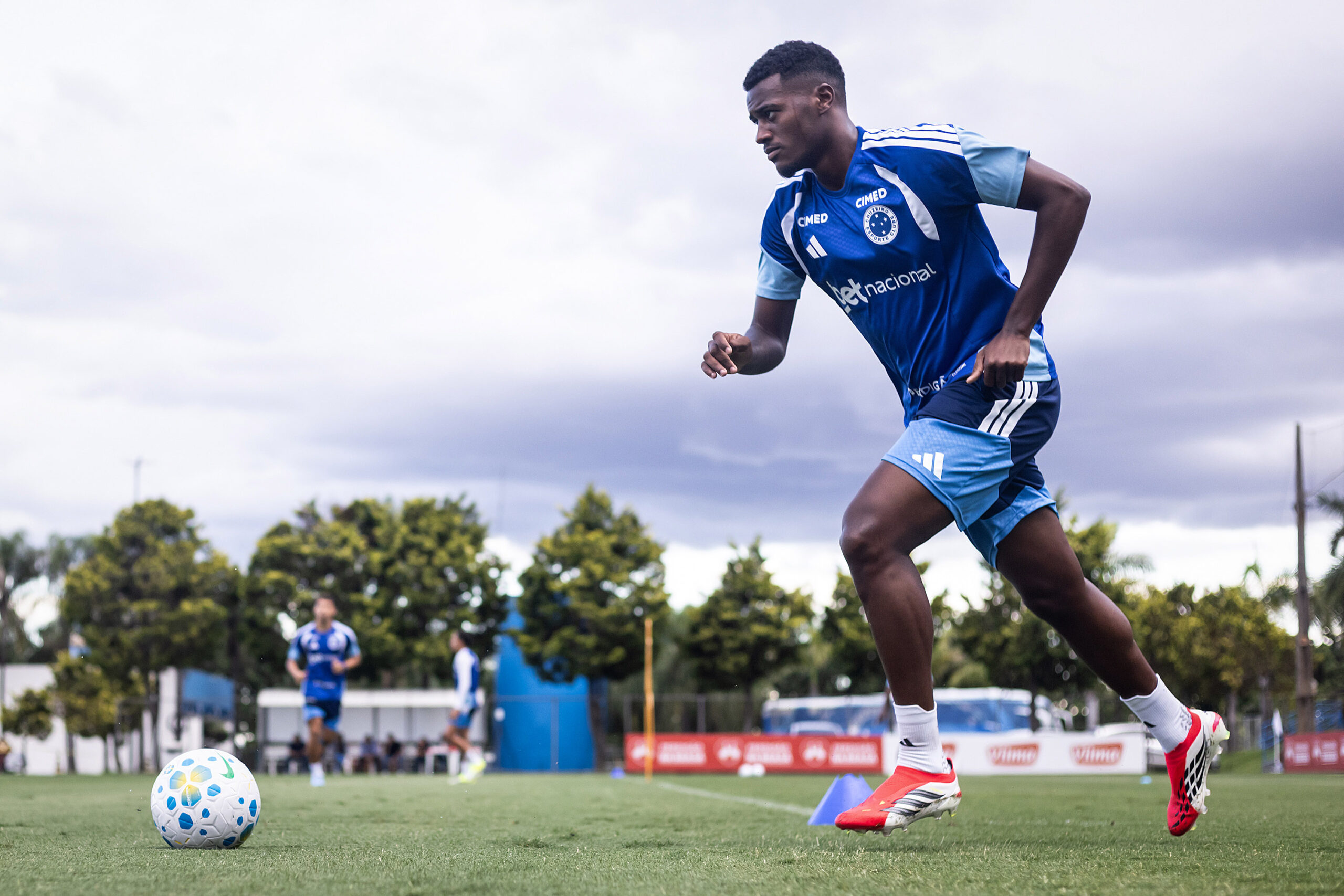 Vitória do North complica cenário mineiro e obriga Cruzeiro a buscar os três pontos contra o Betim