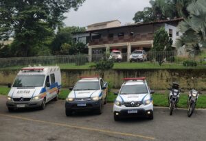 Polícia Militar localiza revólver calibre 32 e munições após fuga de suspeitos em Itabirito