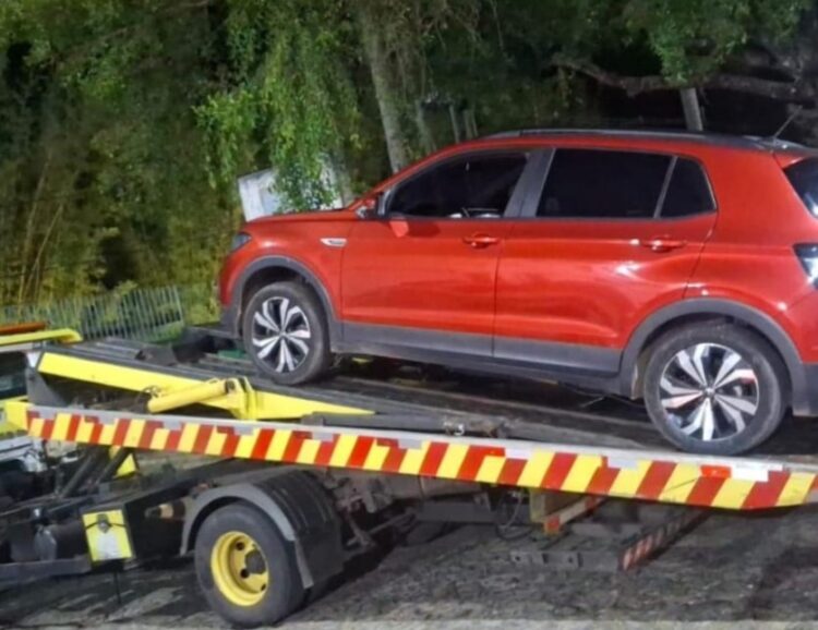 Polícia Militar prende suspeito de tráfico e apreende drogas no bairro Santa Rita de Cássia, em Mariana