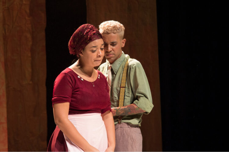 Cômica Cia de Teatro abre inscrições para curso gratuito de iniciação ao teatro em Mariana-MG