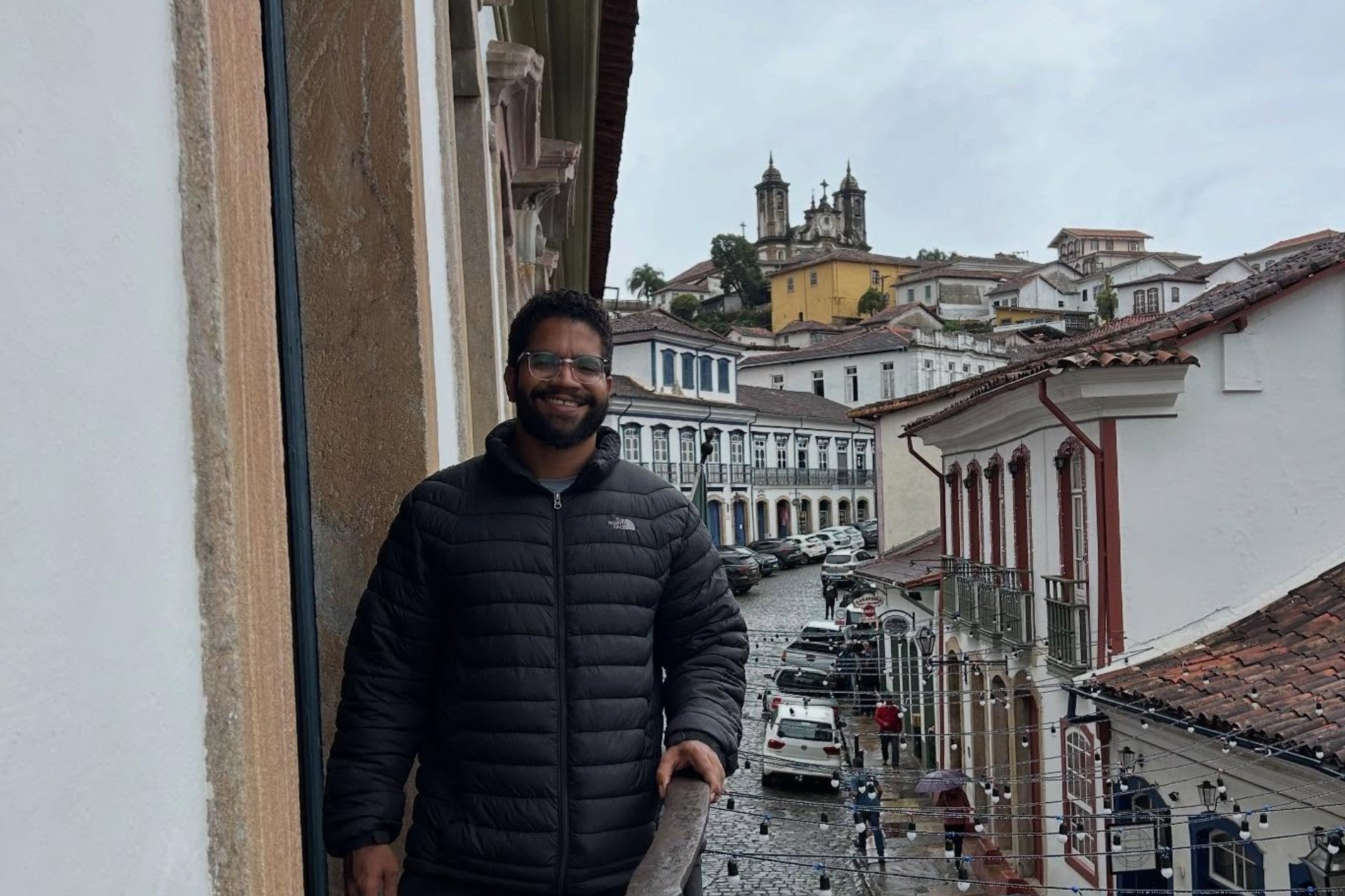 Ouro Preto recebe Jones Manoel, que elogia abordagem histórica sem romantização