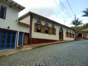 Biblioteca Pública de Ouro Preto lança livro sobre a Rota Jaguara durante a Noite Mineira de Museus e Bibliotecas