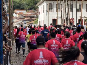 Tradição esportiva reúne mais de 600 atletas nas corridas da Ressaca e Ressaquinha em Mariana