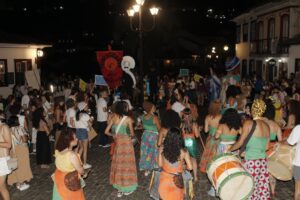 Bloco O Berro leva crítica à mineração para o carnaval de Ouro Preto