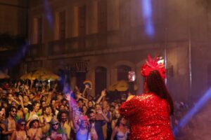 Ouro Preto teve aproximadamente 60 mil pessoas no Carnaval 2026, mesmo com polêmica sobre locais de shows