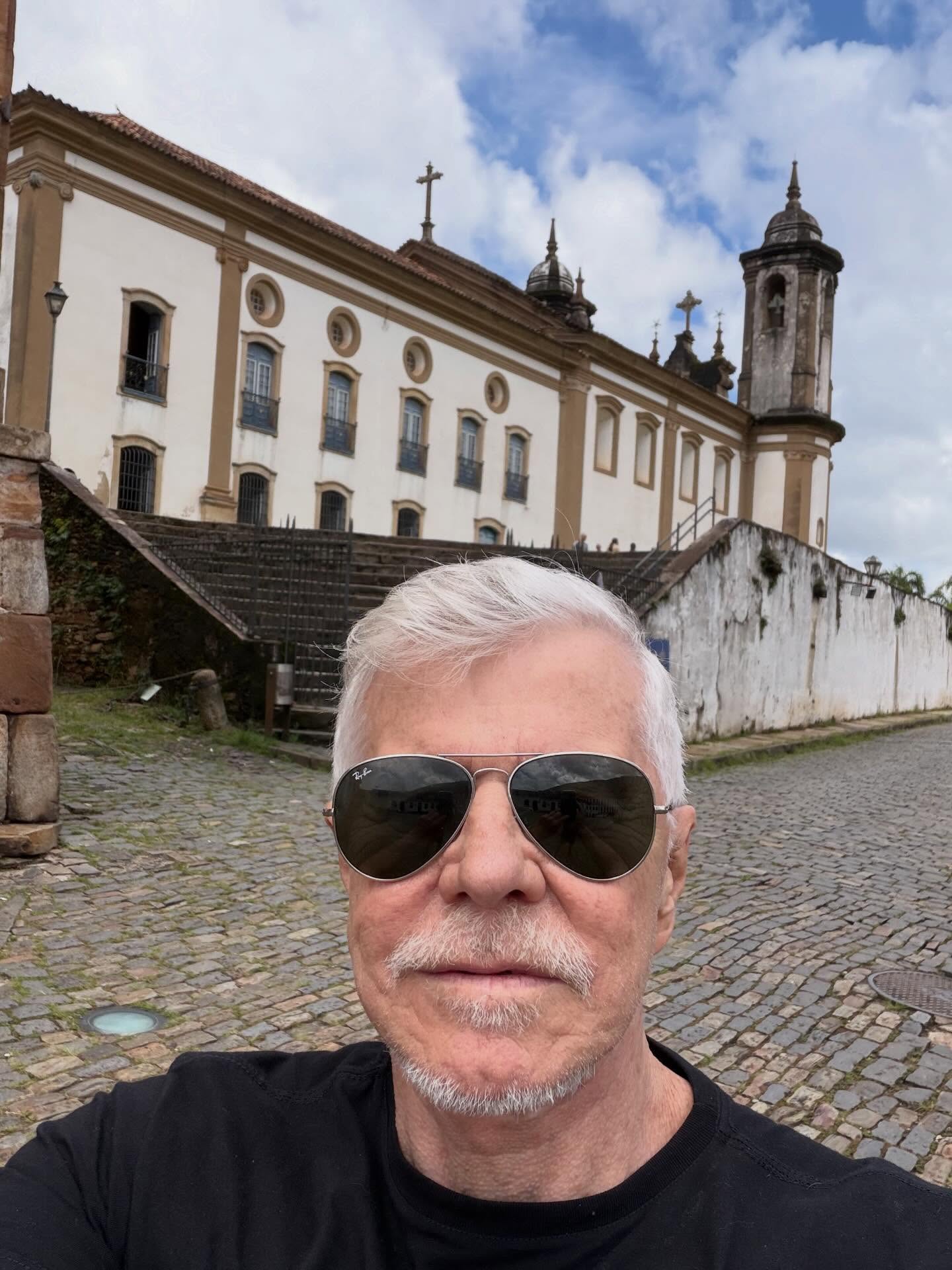 Miguel Falabella publica foto em Ouro Preto e registra passagem pela cidade histórica