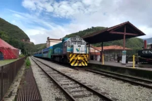Restauração da estação de Ouro Preto é iniciada e retorno do trem turístico para Mariana ganha novo passo Restauração da estação de Ouro Preto é iniciada e retorno do trem turístico para Mariana ganha novo passo