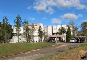 UFOP recebe Ministro da Educação para oficializar construção de Hospital Universitário e reformas no campus