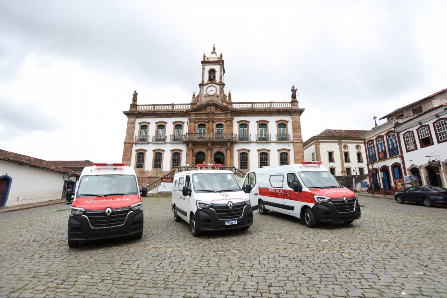 Três novas ambulâncias entram na rede de saúde da prefeitura de Ouro Preto